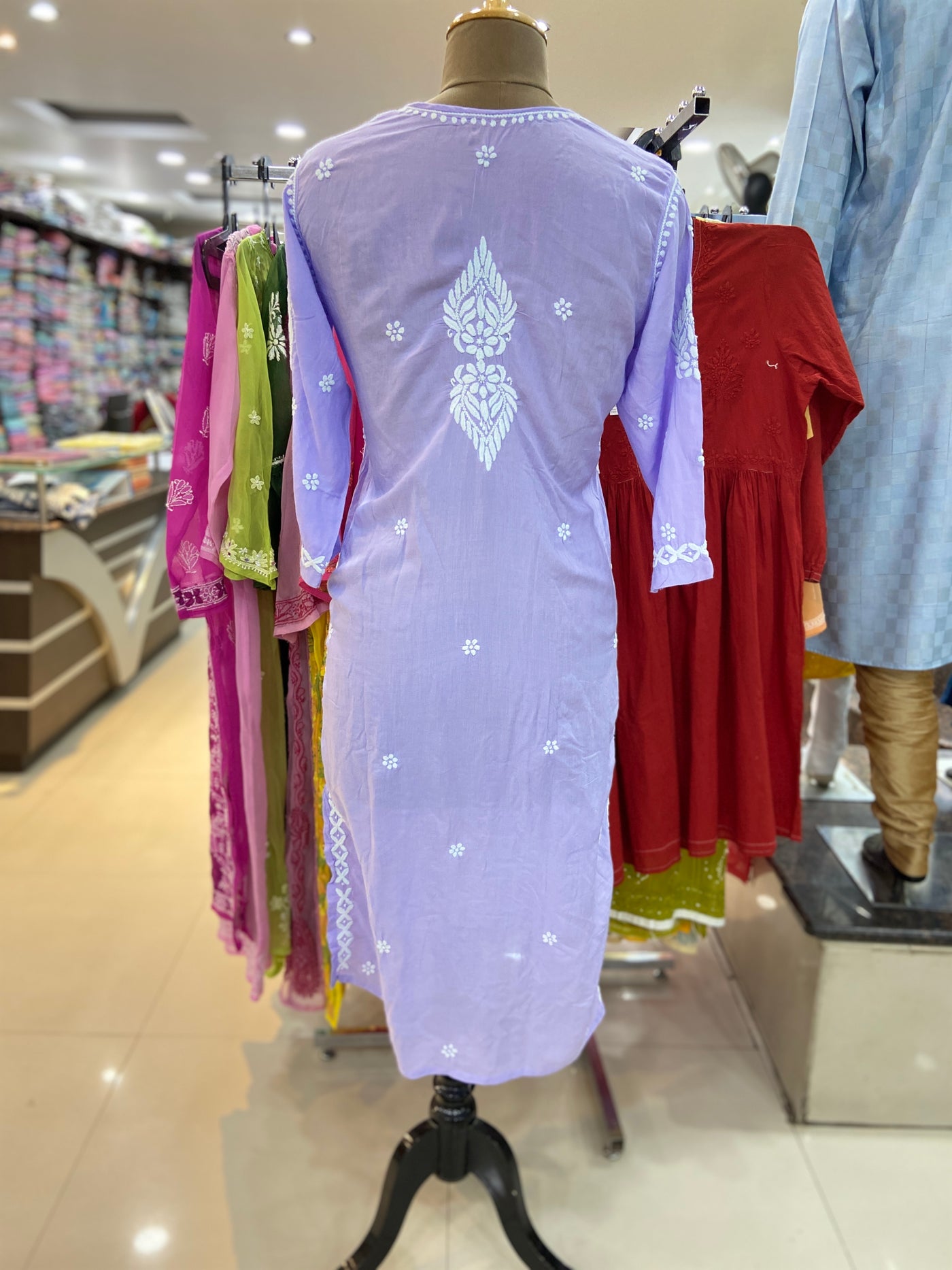 Sofia Lucknowi Chikankari Modal Soft Kurti On New Design.