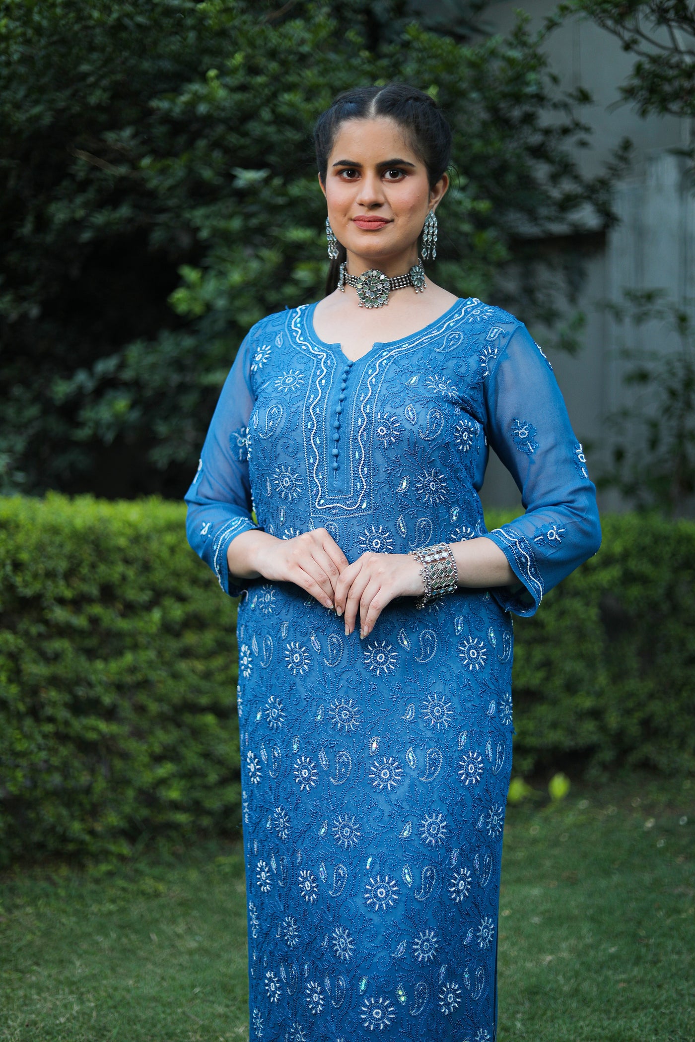 Almas Lifestyle Lucknowi Chikankari Viscose Kurti & Pant Set With Inner & Dupatta - Almas Lifestyle